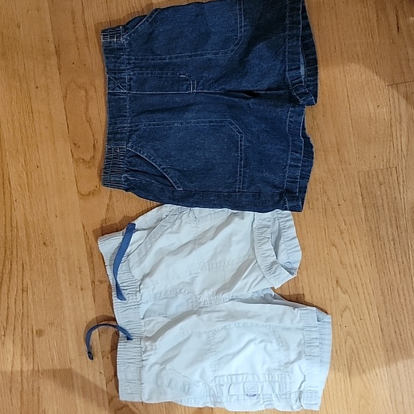 3 toddlers shorts bundle - Picture 1 of 3